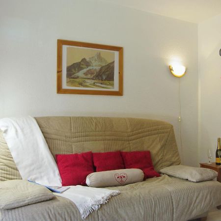 Studio Les Chamois By Interhome เลอุชส์ ภายนอก รูปภาพ