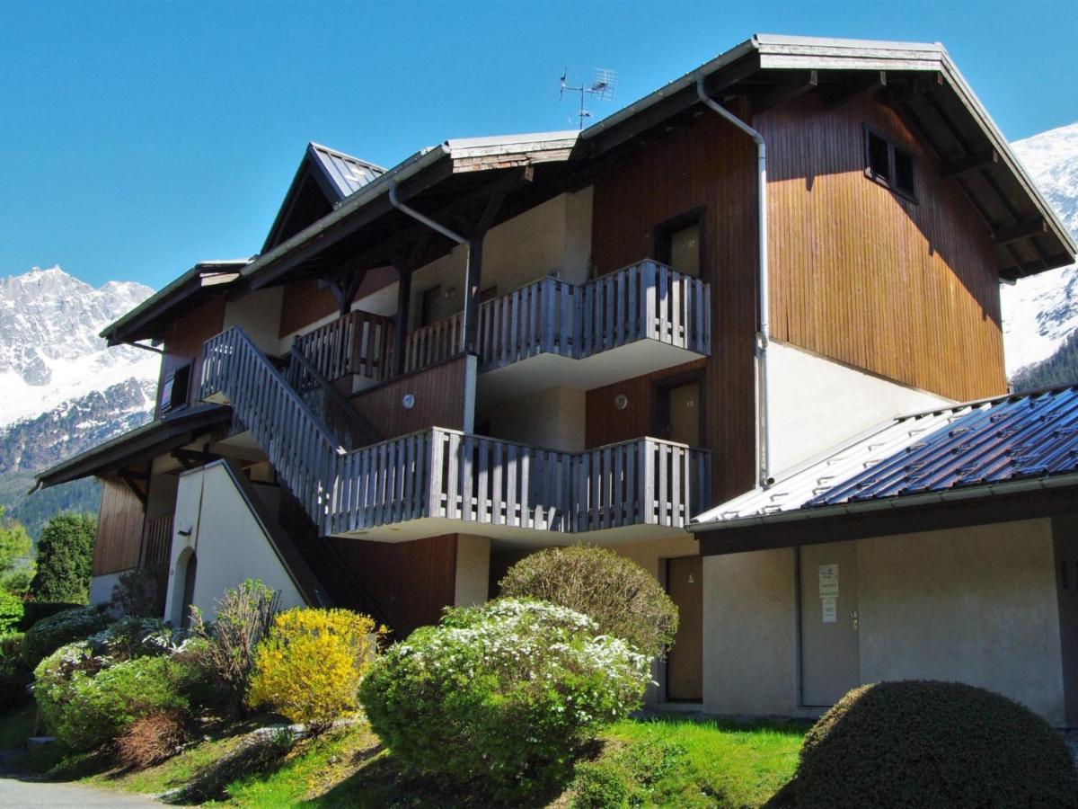 Studio Les Chamois By Interhome เลอุชส์ ภายนอก รูปภาพ