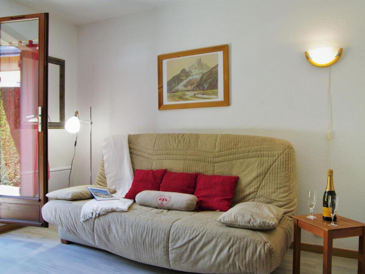 Studio Les Chamois By Interhome เลอุชส์ ภายนอก รูปภาพ