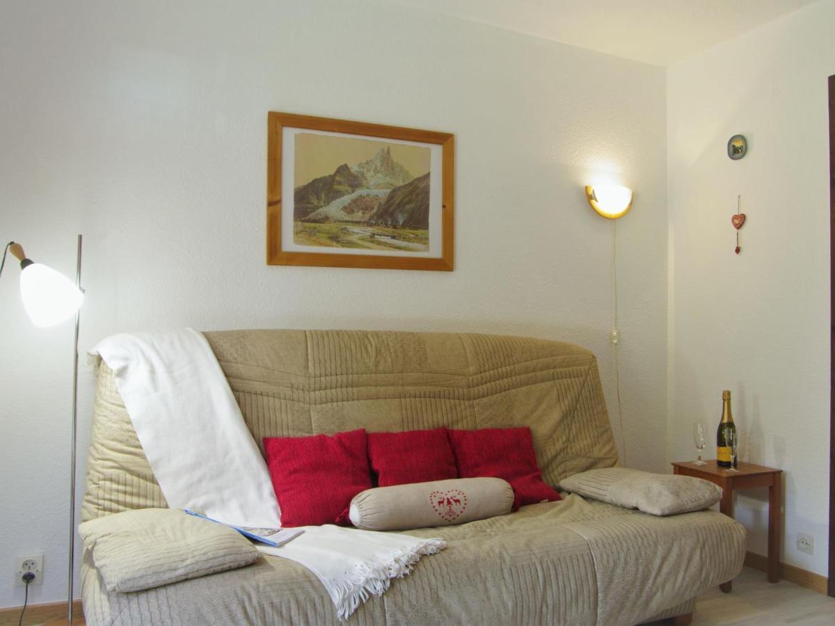 Studio Les Chamois By Interhome เลอุชส์ ภายนอก รูปภาพ