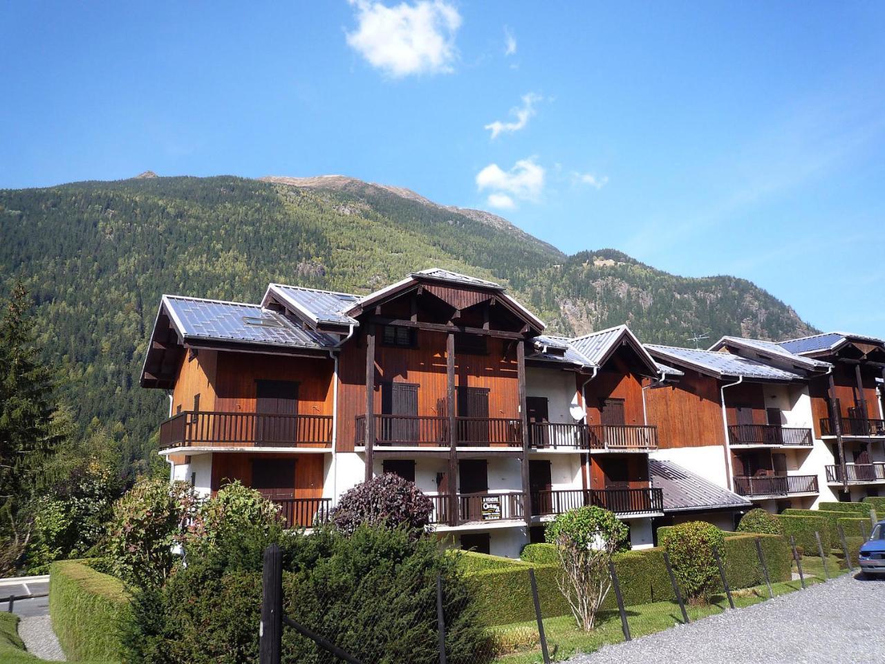 Studio Les Chamois By Interhome เลอุชส์ ภายนอก รูปภาพ